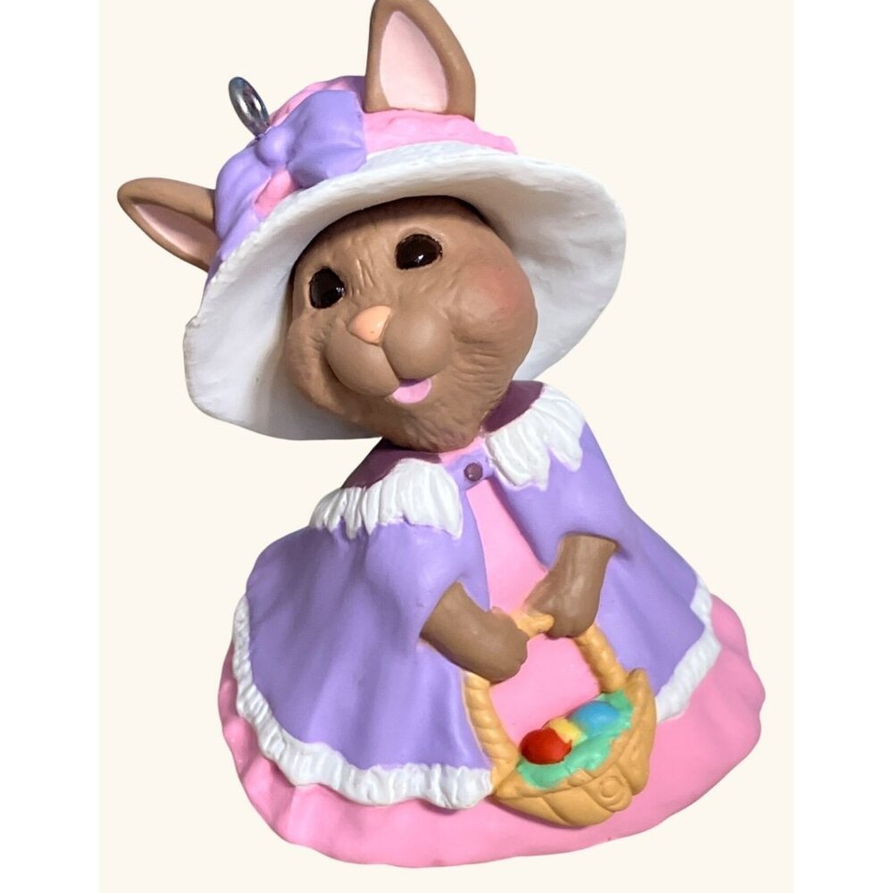 Hallmark Keepsake Ornament Springtime Bonnets Collectors Series Bunny Figurine